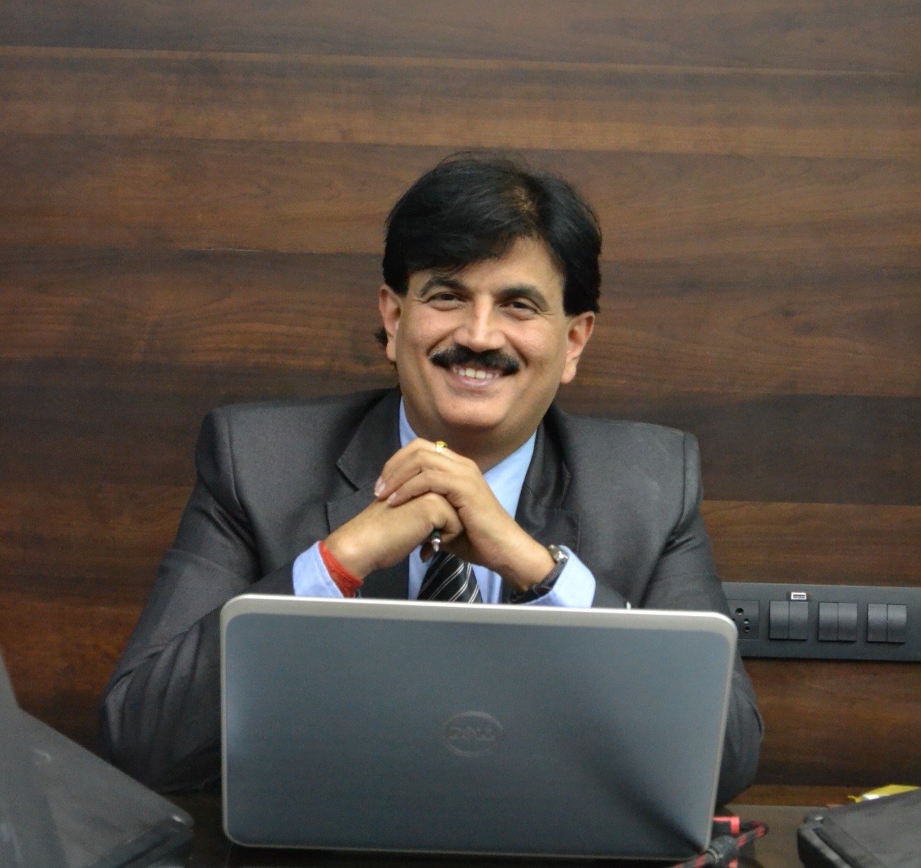  Dr. Jitendra Joshi Founder & Global President (GIBF)